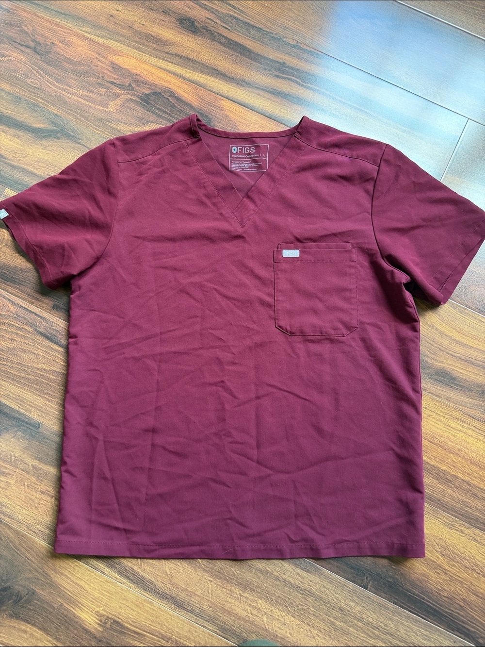 Figs Maroon V-Neck Short Sleeve Scrubs Top Womens L